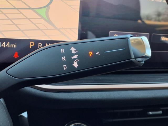 new 2025 Buick Envision car, priced at $36,890
