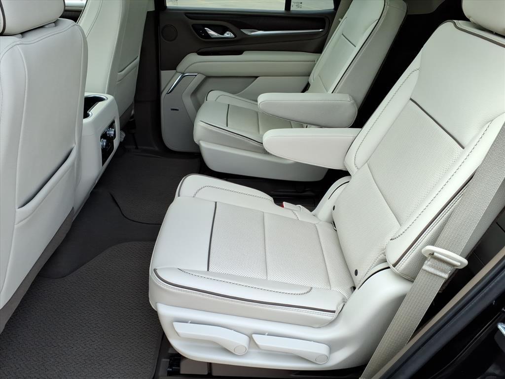 used 2021 GMC Yukon car, priced at $51,995