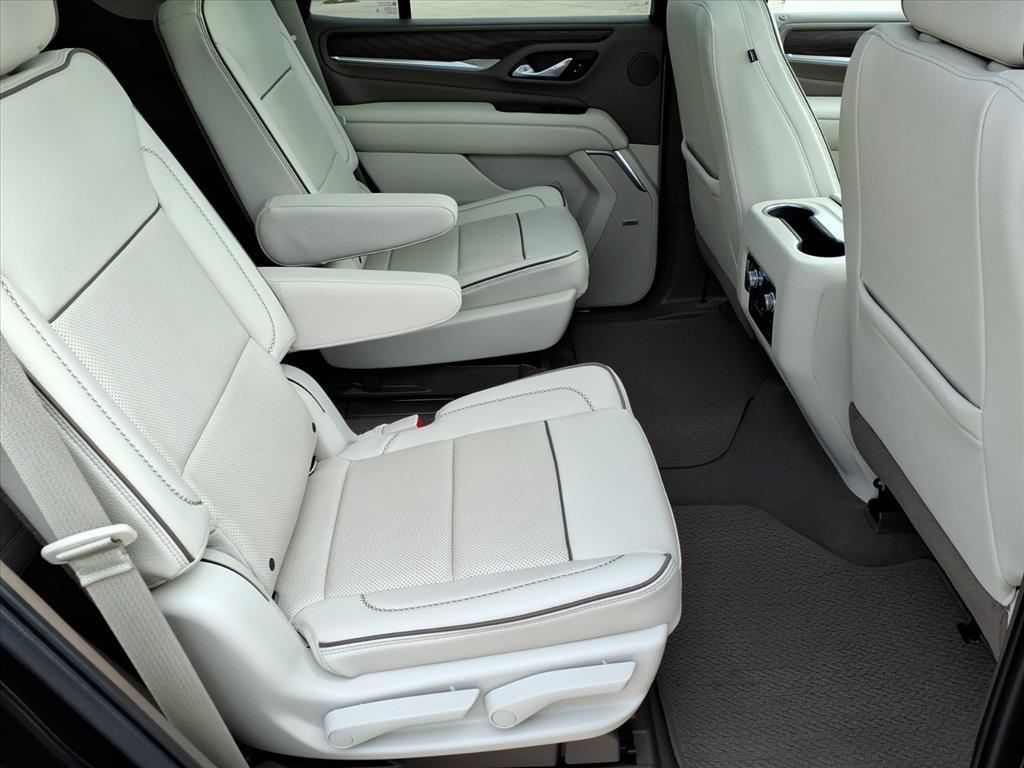 used 2021 GMC Yukon car, priced at $51,995