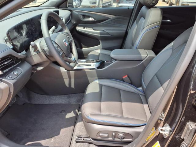 new 2025 Buick Envista car, priced at $29,475