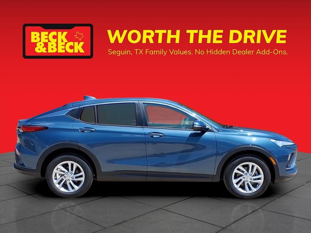new 2025 Buick Envista car, priced at $25,280