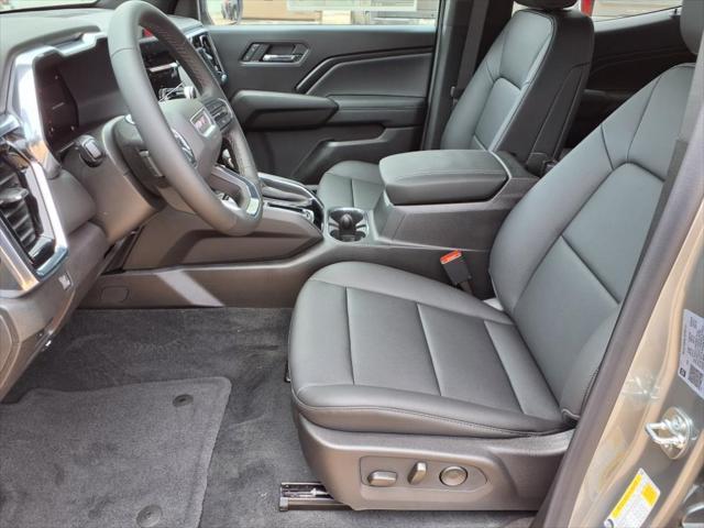 new 2025 GMC Canyon car, priced at $40,895