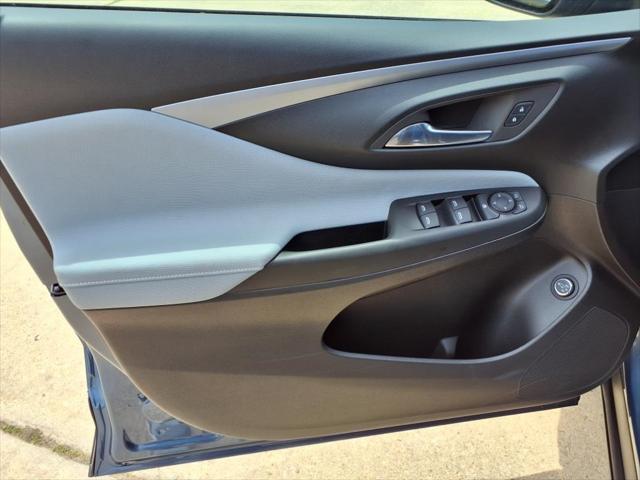 new 2025 Buick Envista car, priced at $24,880