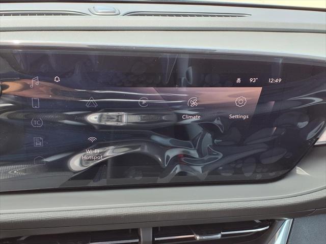new 2025 Buick Envista car, priced at $24,880