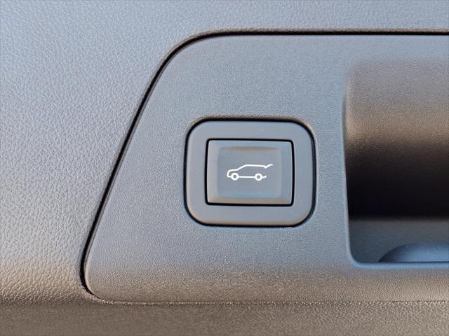 new 2025 Buick Envision car, priced at $37,890