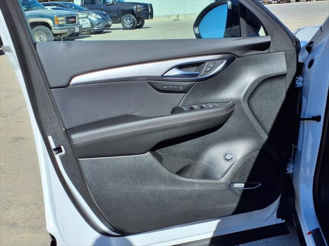 new 2025 Buick Envision car, priced at $37,890