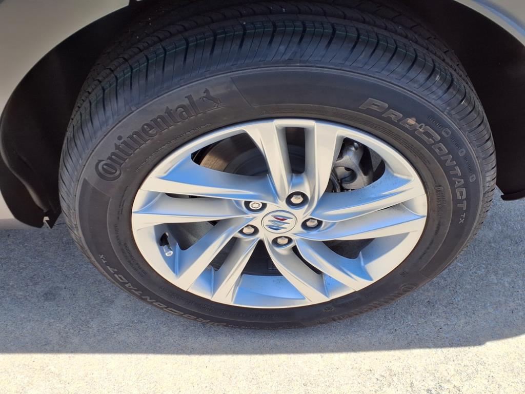 new 2025 Buick Envista car, priced at $25,280