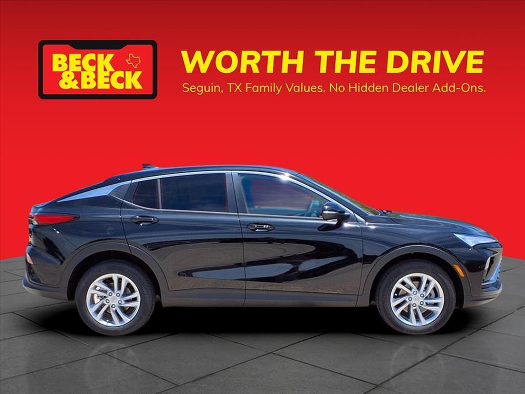new 2025 Buick Envista car, priced at $25,280