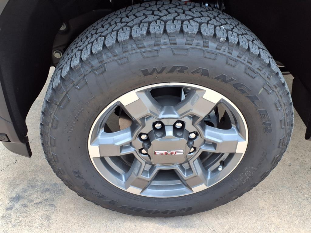 new 2025 GMC Sierra 2500 car, priced at $75,720