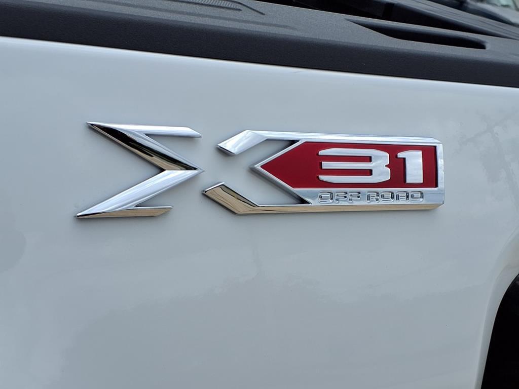 new 2025 GMC Sierra 2500 car, priced at $75,720