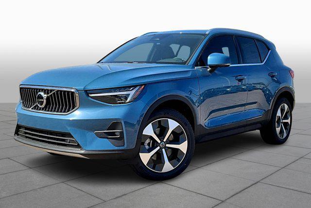 new 2024 Volvo XC40 car, priced at $43,910