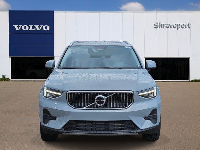 new 2025 Volvo XC40 car, priced at $44,465