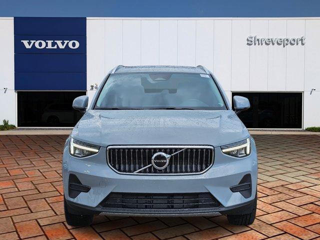 new 2025 Volvo XC40 car, priced at $42,465
