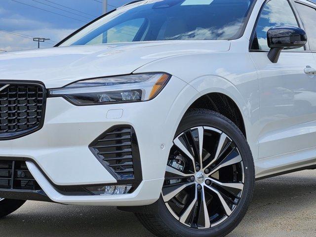 new 2025 Volvo XC60 car, priced at $54,360