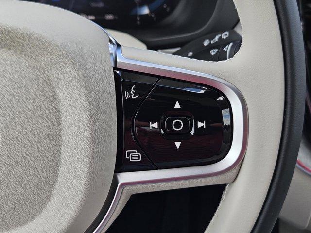 new 2025 Volvo XC60 car, priced at $54,360