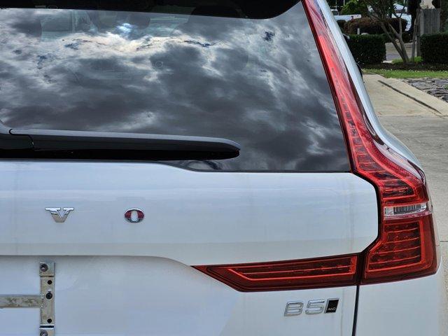 new 2025 Volvo XC60 car, priced at $54,360