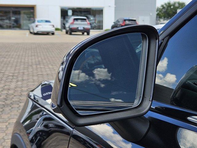 new 2025 Volvo XC40 car, priced at $48,550