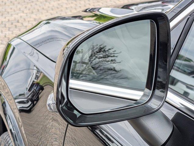 new 2025 Volvo XC90 car, priced at $68,155