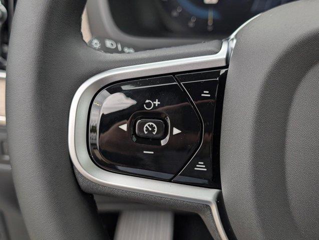 new 2025 Volvo XC90 car, priced at $68,155