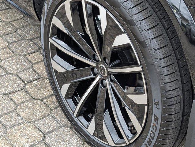 new 2025 Volvo XC90 car, priced at $68,155