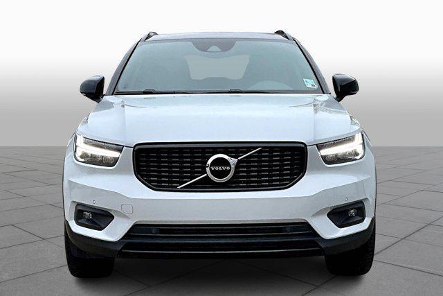 used 2022 Volvo XC40 car, priced at $25,100