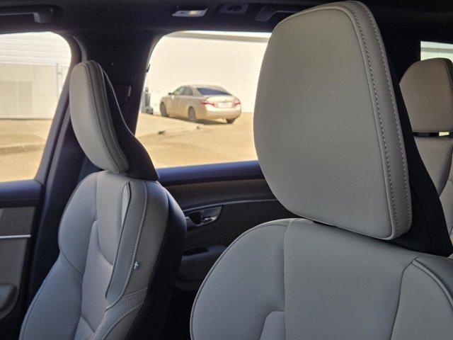 new 2026 Volvo XC90 car, priced at $67,325