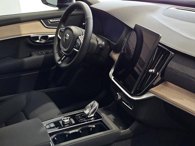 new 2025 Volvo XC90 car, priced at $59,245