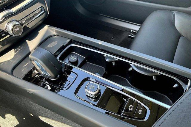new 2025 Volvo XC60 Plug-In Hybrid car, priced at $59,185