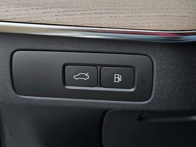 new 2025 Volvo XC90 Plug-In Hybrid car, priced at $77,805
