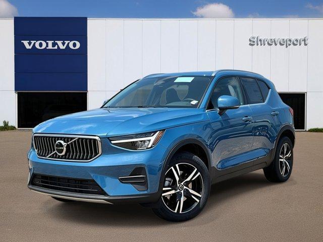 new 2025 Volvo XC40 car, priced at $44,000