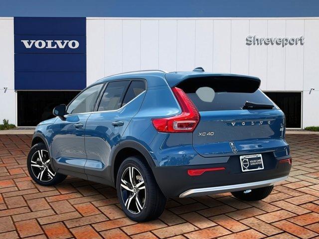 new 2025 Volvo XC40 car, priced at $42,500