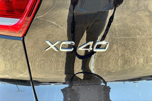 new 2025 Volvo XC40 car, priced at $51,765