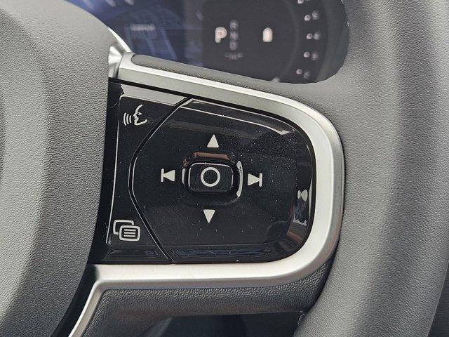 new 2026 Volvo XC60 car, priced at $57,985