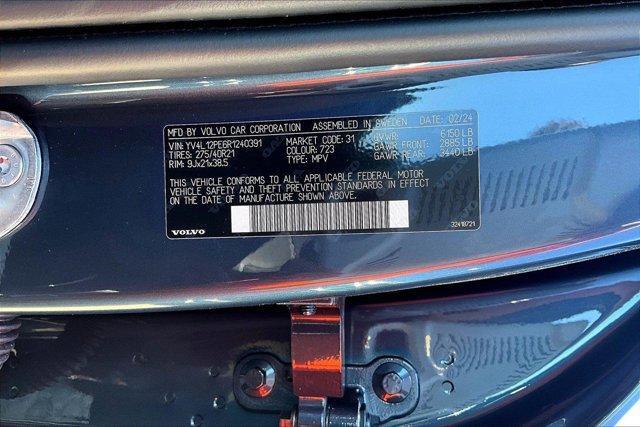 new 2024 Volvo XC90 car, priced at $57,497