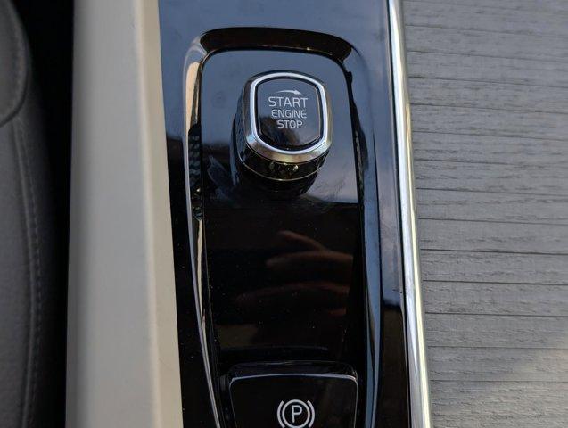 new 2025 Volvo XC60 car, priced at $52,335