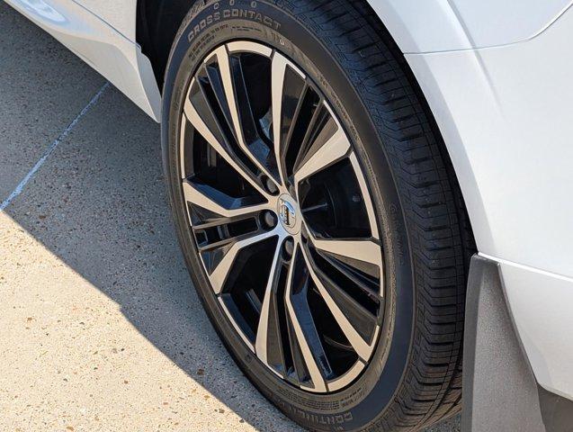 new 2025 Volvo XC60 car, priced at $52,335