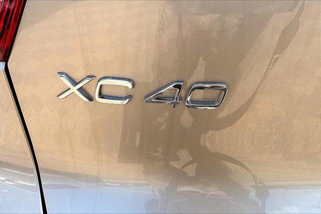 new 2024 Volvo XC40 car, priced at $44,025