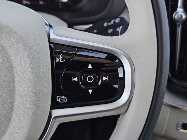 new 2025 Volvo XC60 car, priced at $54,360