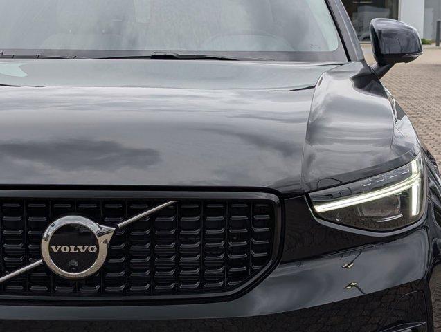new 2025 Volvo XC40 car, priced at $47,335
