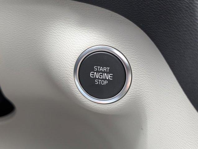 new 2025 Volvo XC40 car, priced at $47,335
