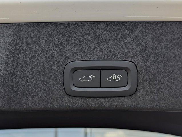 new 2026 Volvo XC40 car, priced at $46,650