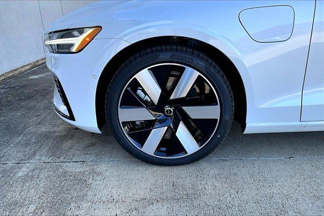 new 2024 Volvo S60 Recharge Plug-In Hybrid car, priced at $57,345