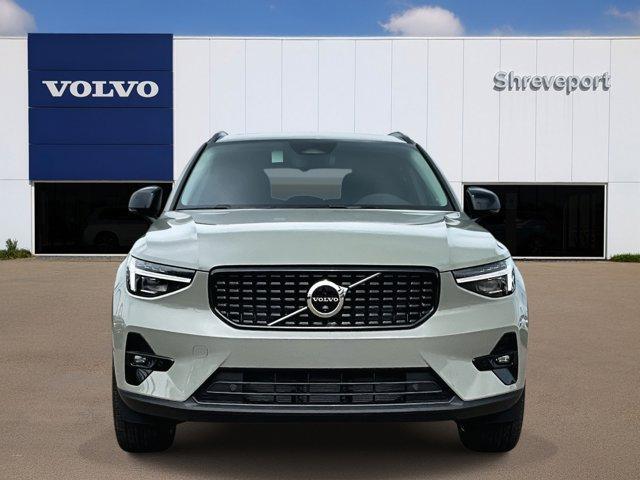 new 2025 Volvo XC40 car, priced at $52,710