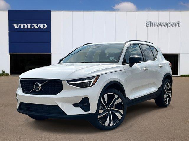 new 2025 Volvo XC40 car, priced at $49,590