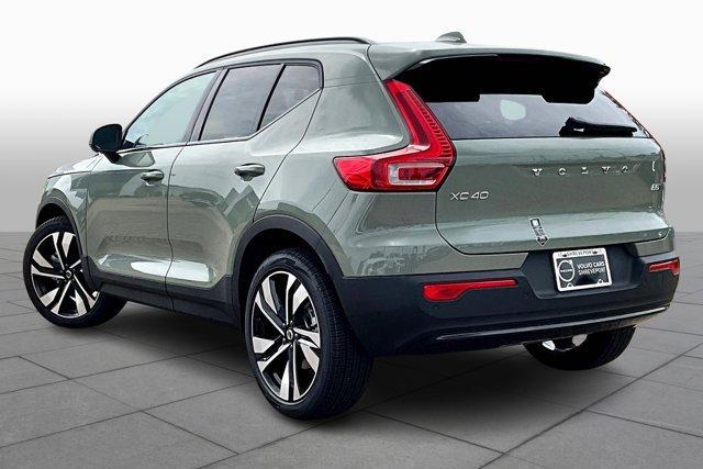 new 2025 Volvo XC40 car, priced at $53,210