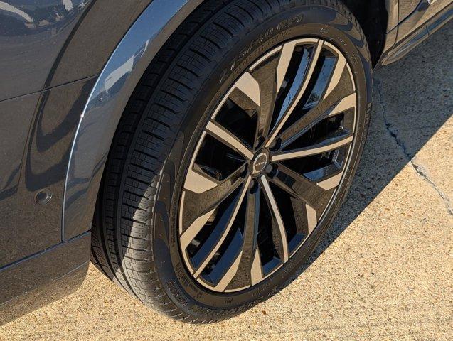 new 2026 Volvo XC90 car, priced at $68,325