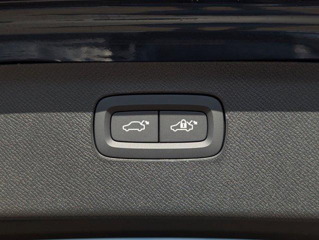 new 2026 Volvo XC90 car, priced at $68,325