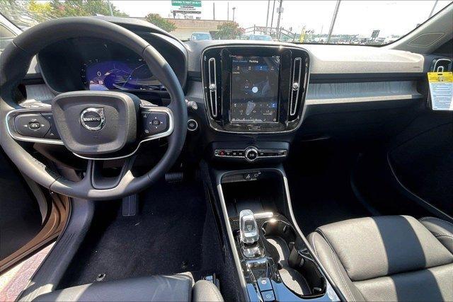 new 2024 Volvo XC40 car, priced at $38,497