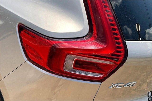 new 2024 Volvo XC40 car, priced at $38,497