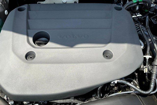 new 2024 Volvo XC40 car, priced at $38,497